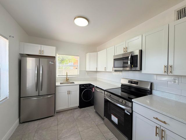 1010 Grant Street, West Palm Beach, FL 33407
