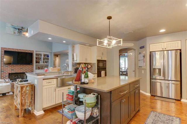 3796 River Oak CIR, Virginia Beach, VA 23456