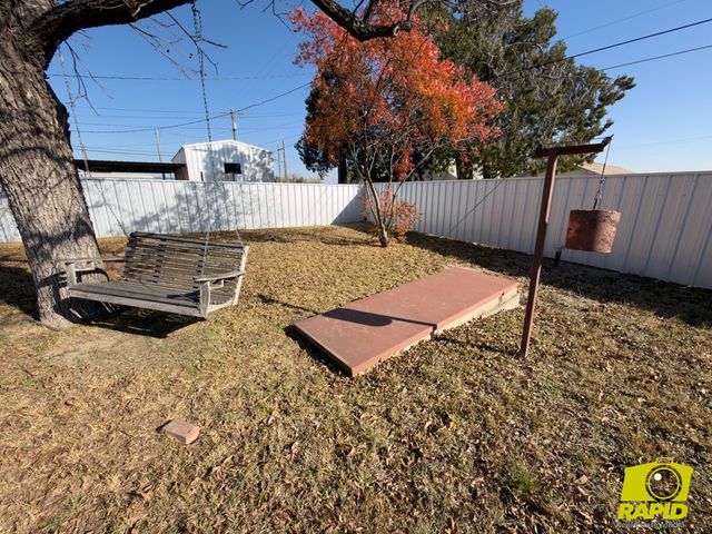 220 N Broadway Street, Mertzon, TX 76941