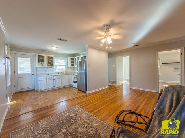 220 N Broadway Street, Mertzon, TX 76941