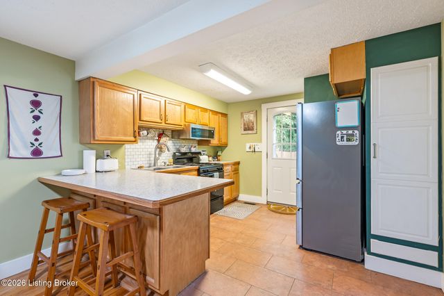 922 W Evelyn Ave, Louisville, KY 40215