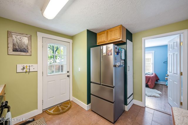 922 W Evelyn Ave, Louisville, KY 40215