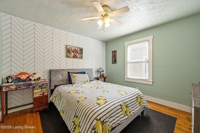 922 W Evelyn Ave, Louisville, KY 40215
