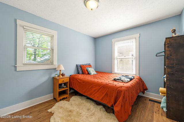 922 W Evelyn Ave, Louisville, KY 40215