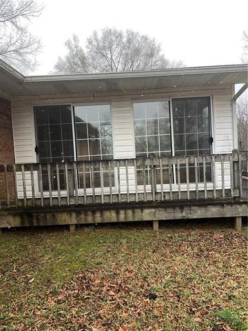 198 Green Knolls Drive, Eden, NC 27288