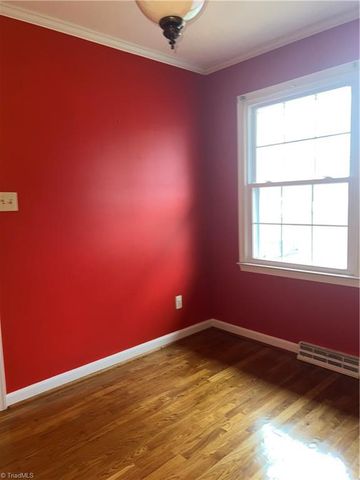 198 Green Knolls Drive, Eden, NC 27288