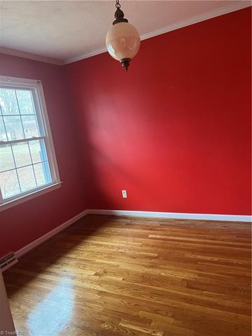 198 Green Knolls Drive, Eden, NC 27288