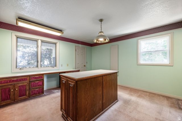 5529 S WOODCREST DR, Holladay, UT 84117