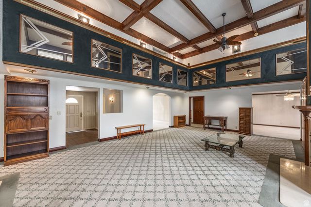 5529 S WOODCREST DR, Holladay, UT 84117