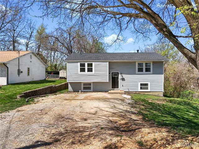 706 Bogy Street, De Soto, MO 63020