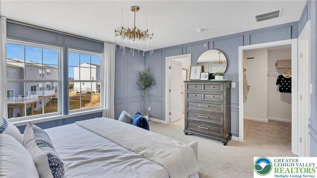 229 Winding Road, Forks Twp, PA 18040