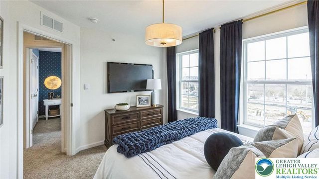 229 Winding Road, Forks Twp, PA 18040