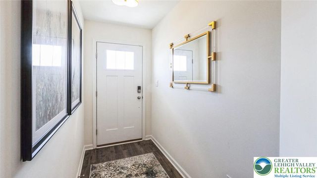 229 Winding Road, Forks Twp, PA 18040