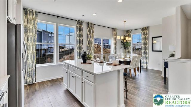 229 Winding Road, Forks Twp, PA 18040