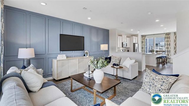 229 Winding Road, Forks Twp, PA 18040