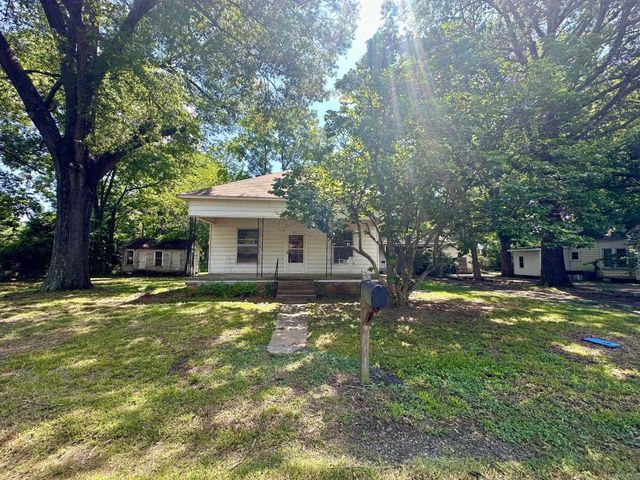 202 N Elm Street, Bald Knob, AR 72010