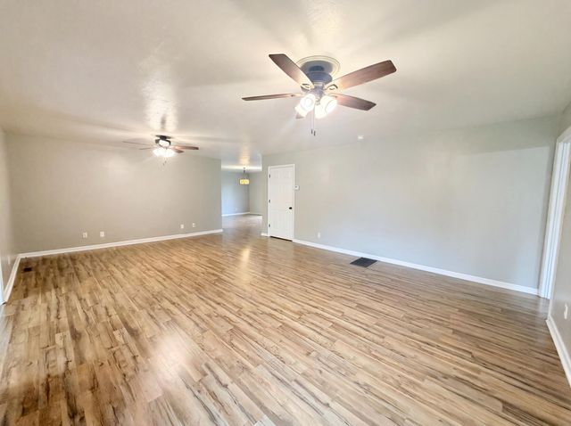 144 Lizzie Wallin, Crab Orchard, KY 40419