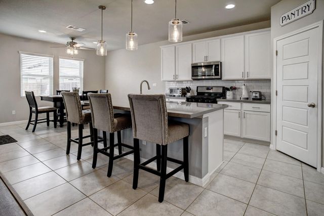 210 Cold Spring LOOP, Bastrop, TX 78602