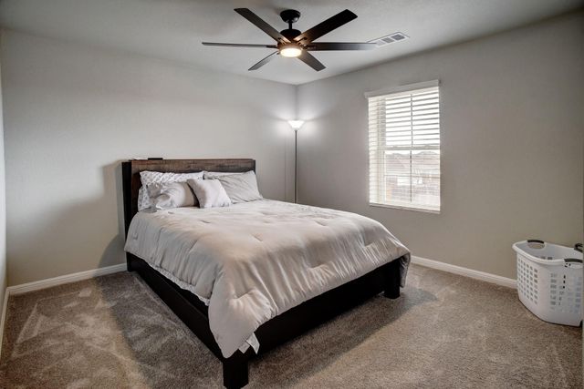 210 Cold Spring LOOP, Bastrop, TX 78602