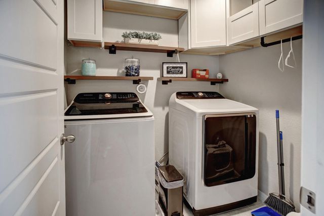 210 Cold Spring LOOP, Bastrop, TX 78602