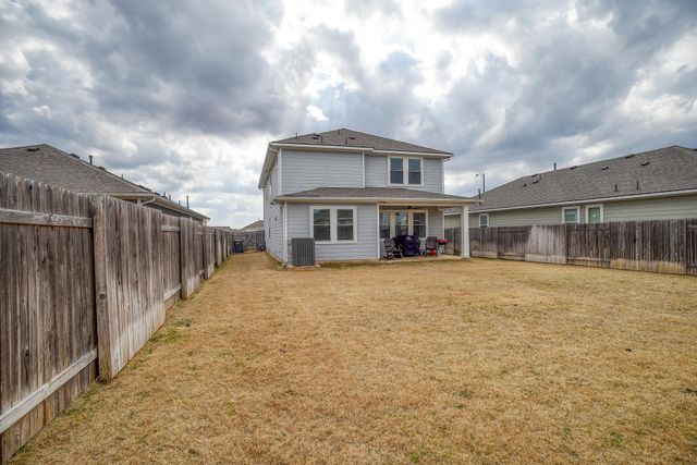 210 Cold Spring LOOP, Bastrop, TX 78602