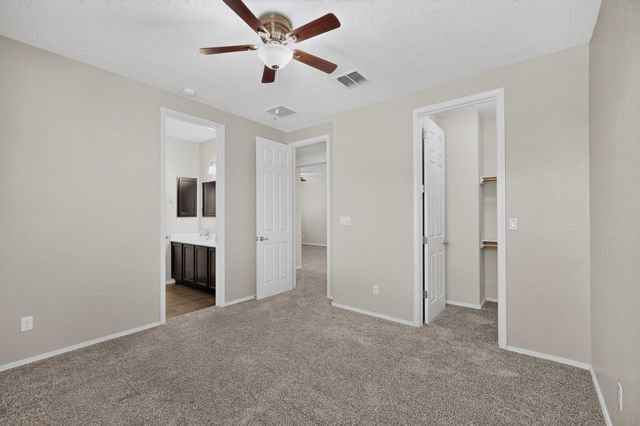 4020 Colina Roja Lane NE, Rio Rancho, NM 87124