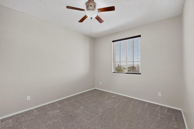 4020 Colina Roja Lane NE, Rio Rancho, NM 87124