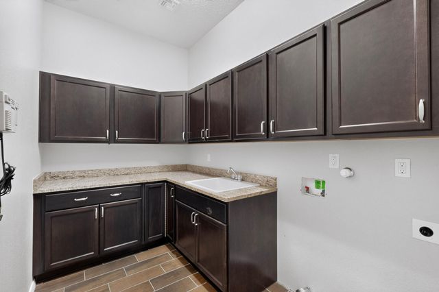 4020 Colina Roja Lane NE, Rio Rancho, NM 87124