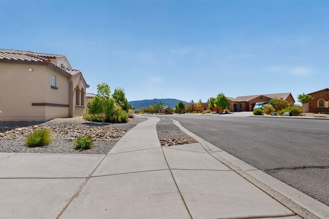 4020 Colina Roja Lane NE, Rio Rancho, NM 87124