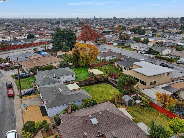 15377 Churchill St, San Leandro, CA 94579