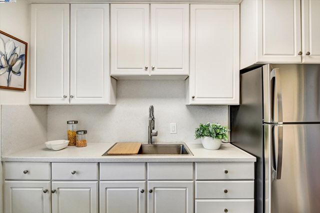 15377 Churchill St, San Leandro, CA 94579