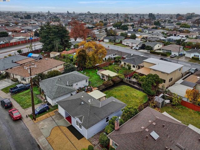 15377 Churchill St, San Leandro, CA 94579