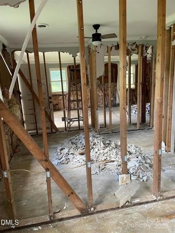 1124 Riverside Drive, Charlotte, NC 28214