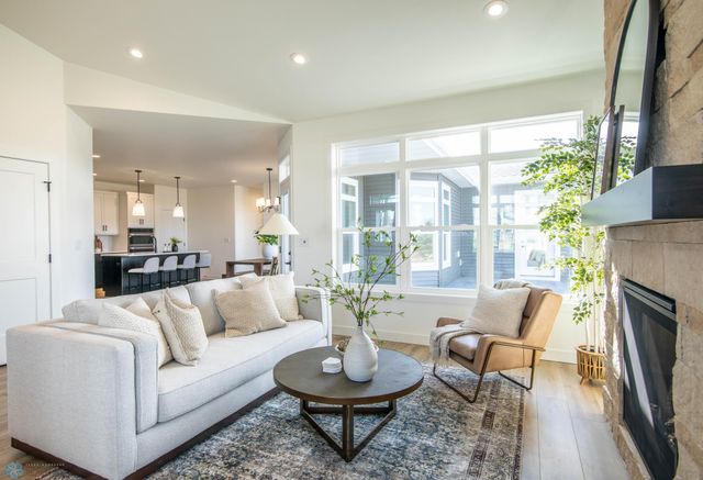 5116 Mira Way W, West Fargo, ND 58078