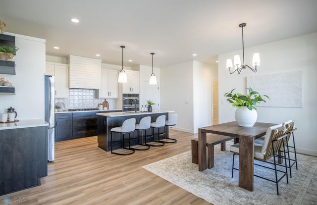 5116 Mira Way W, West Fargo, ND 58078