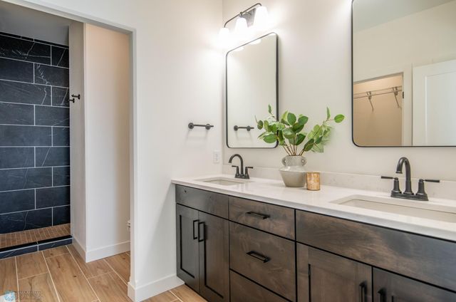 5116 Mira Way W, West Fargo, ND 58078