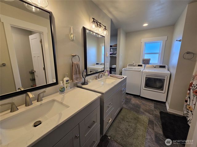 1106 Fairmount Ave, Shelton, WA 98584