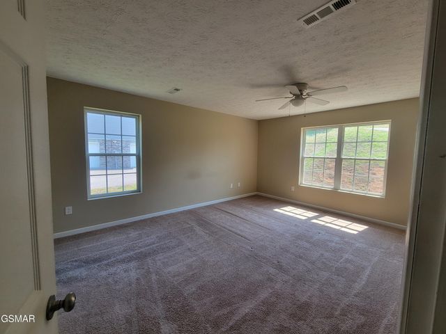 3236 Sandpiper Court, Kodak, TN 37764