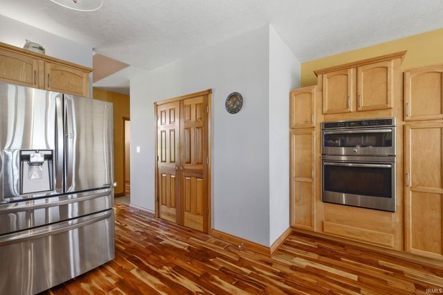 5619 W County Road 200 North Road, Brownstown, IN 47220
