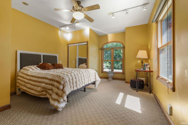 5619 W County Road 200 North Road, Brownstown, IN 47220