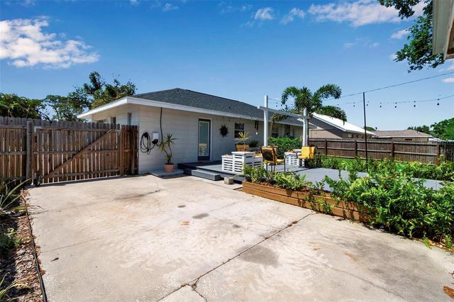 1507 32ND STREET W, Bradenton, FL 34205