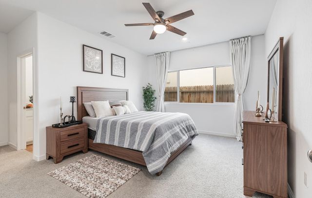 5817 E Alexander Avenue, Fresno, CA 93727