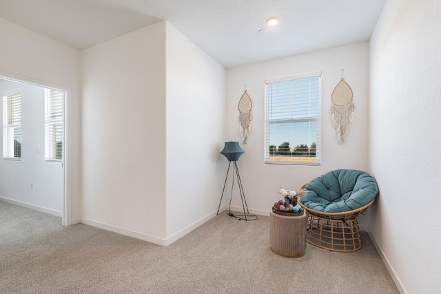5817 E Alexander Avenue, Fresno, CA 93727