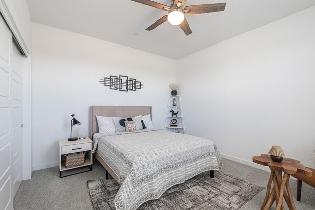 5817 E Alexander Avenue, Fresno, CA 93727