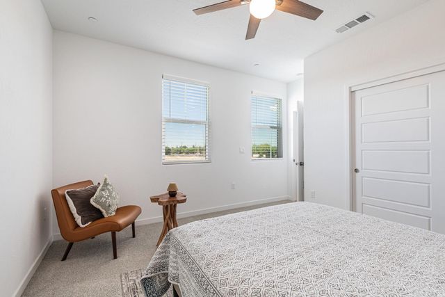 5817 E Alexander Avenue, Fresno, CA 93727