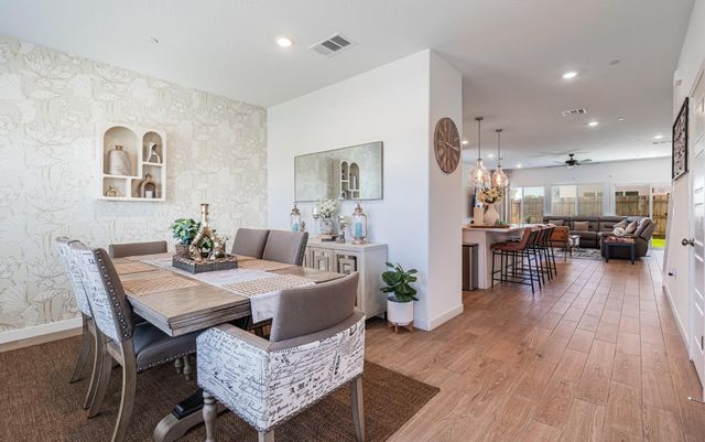 5817 E Alexander Avenue, Fresno, CA 93727