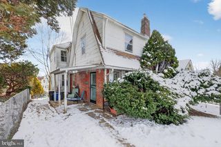 623 WYNNEWOOD RD, Ardmore, PA 19003