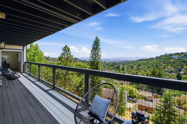179 Bay View Drive, San Carlos, CA 94070