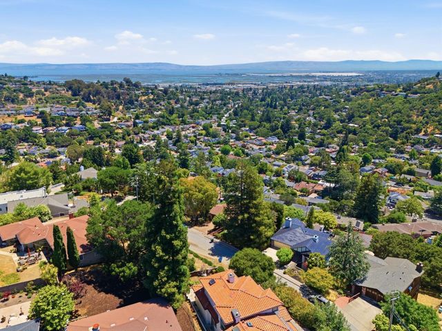 179 Bay View Drive, San Carlos, CA 94070