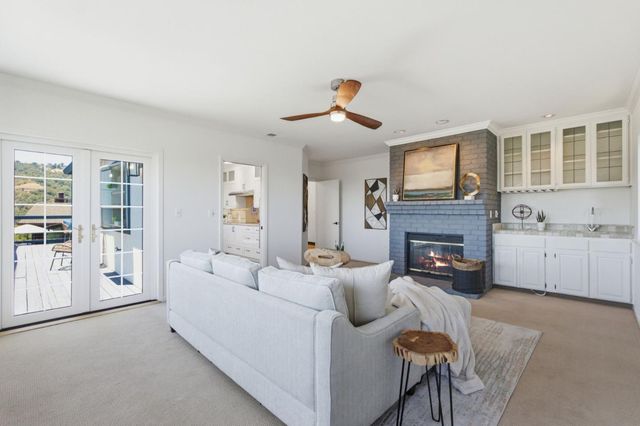 179 Bay View Drive, San Carlos, CA 94070